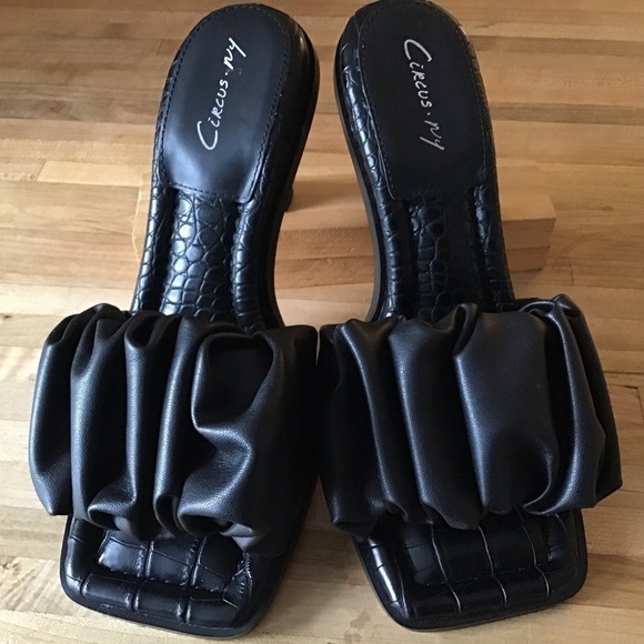 Circus by Sam Edelman
Slade Slide Sandals size 7.5 Black NIB - Picture 6 of 8